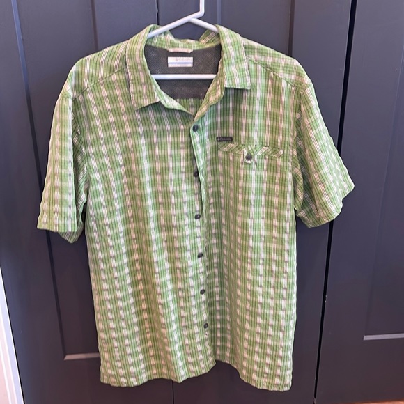Columbia Button- up - Picture 1 of 8